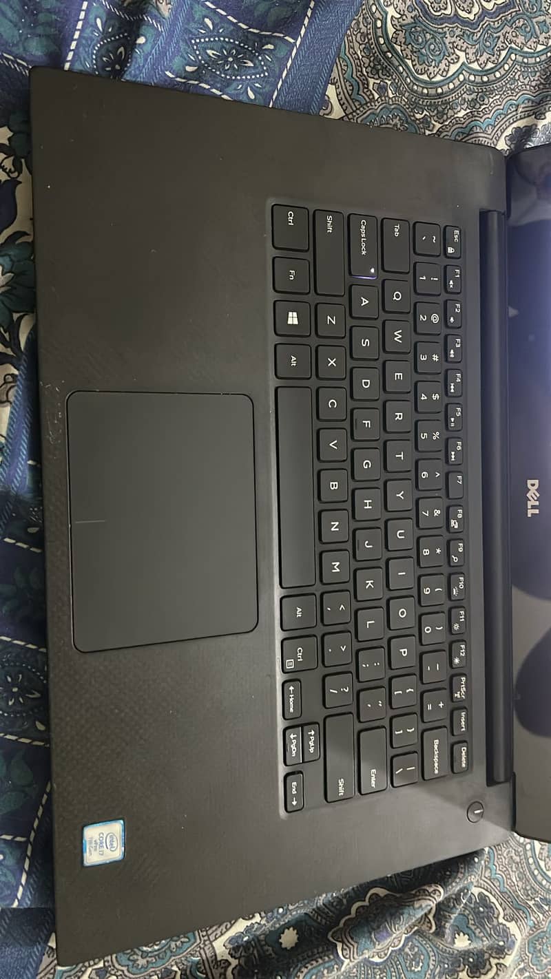 Dell precision 5520 1