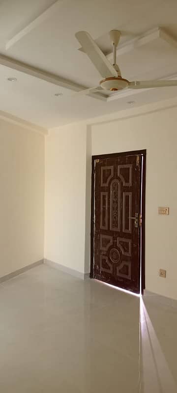 One Bedroom Apartment Available For Rent 3