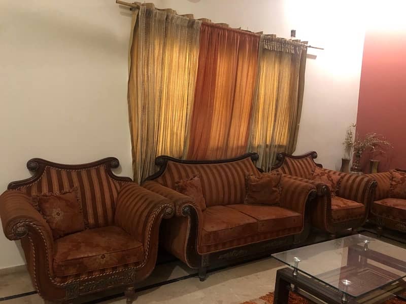 9 seater sofa set available 1