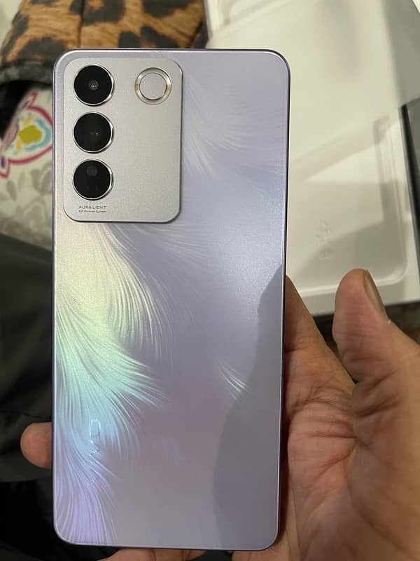 VIVO V27e 0