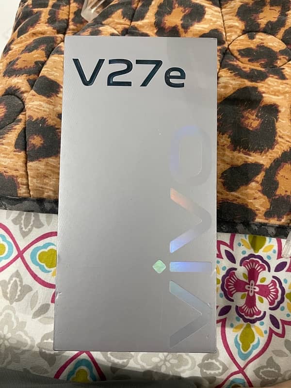 VIVO V27e 1