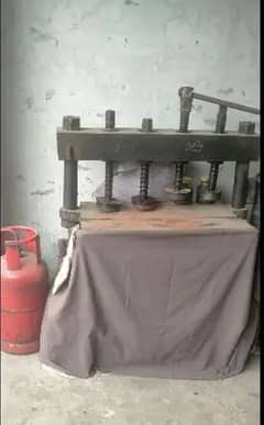 molding machine Tanki 4 pach wali 0