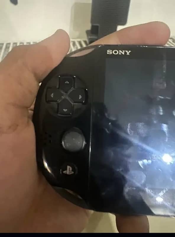 Ps vita slim 2000 Model jailbreaked 2