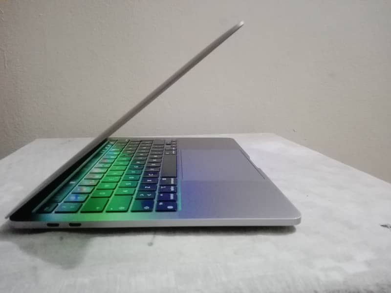 MAC BOOK M1 FOR SALE 3