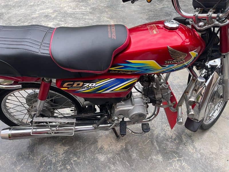 honda CD 70 20 model ha mere apne name pe scnend owner hun 16