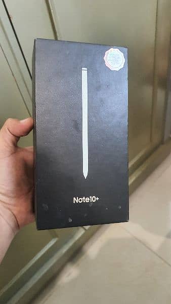 I'm selling Samsung galaxy note 10 plus with box official PTA approved 4