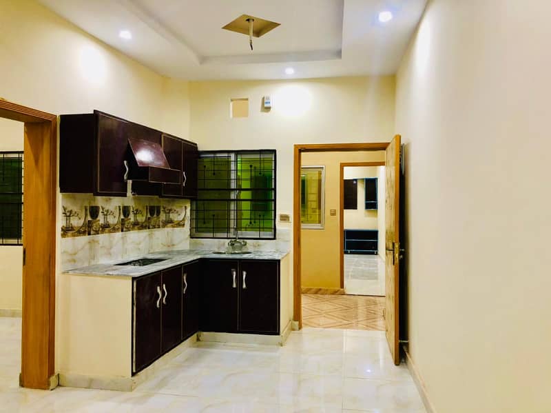 3 Marla Beautiful Flat For Sale On Jail Road Lahore 4