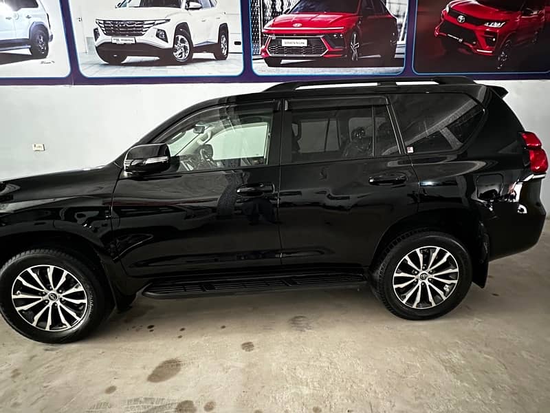 Toyota Land Cruiser 2019 6