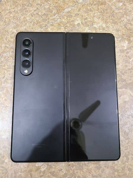 Samsung Galaxy Z Fold 3 inner display off sony iPhone redmi oppo 0