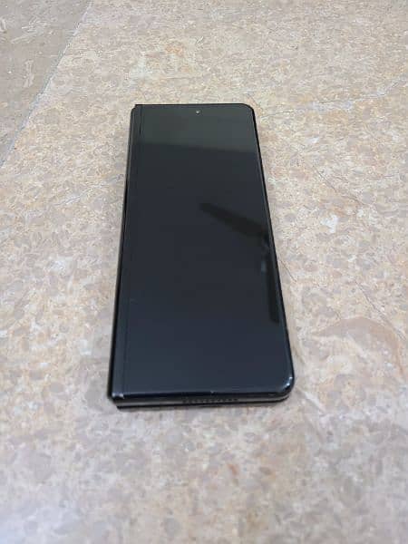 Samsung Galaxy Z Fold 3 inner display off sony iPhone redmi oppo 2