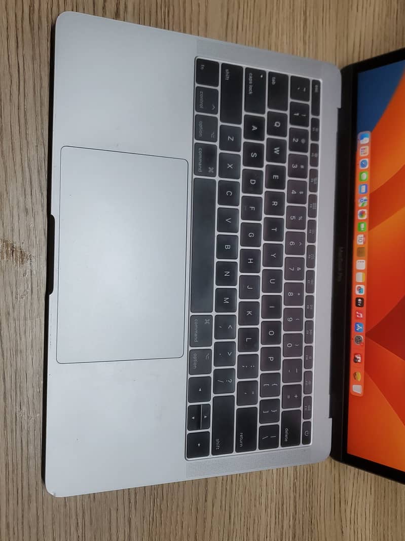 MacBook Pro 13-inch Mid 2017 1