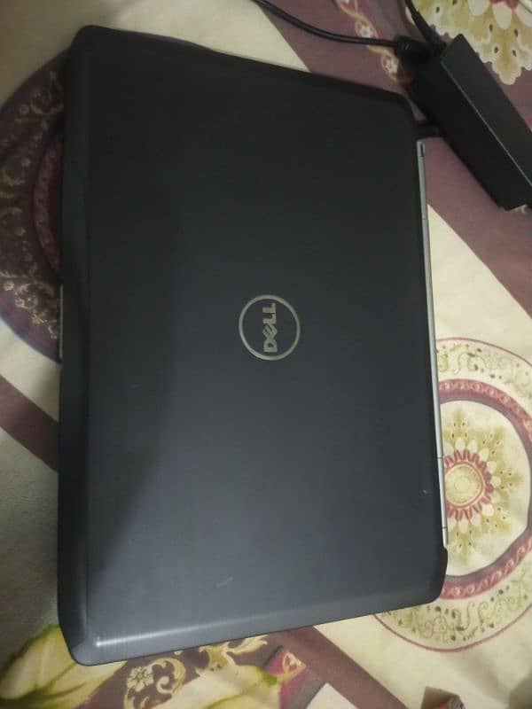 Dell latitude laptop hai sirf battery ka masla Baki all oka ha. . . . 0