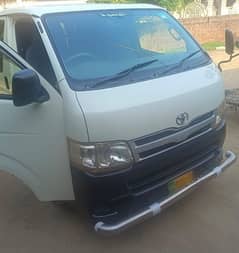 Toyota Hiace 2012