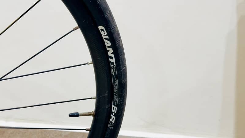 brand new giant fastroad sl2 uk import 4