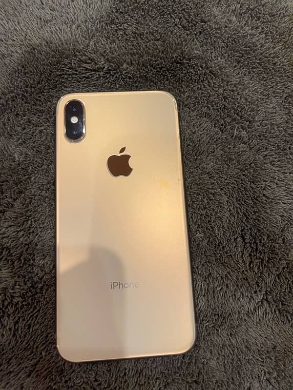 I phone xs pta golden colour water pack 10/10 condition 3