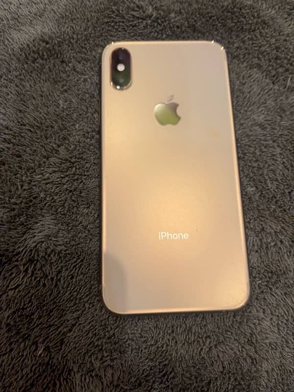 I phone xs pta golden colour water pack 10/10 condition 5