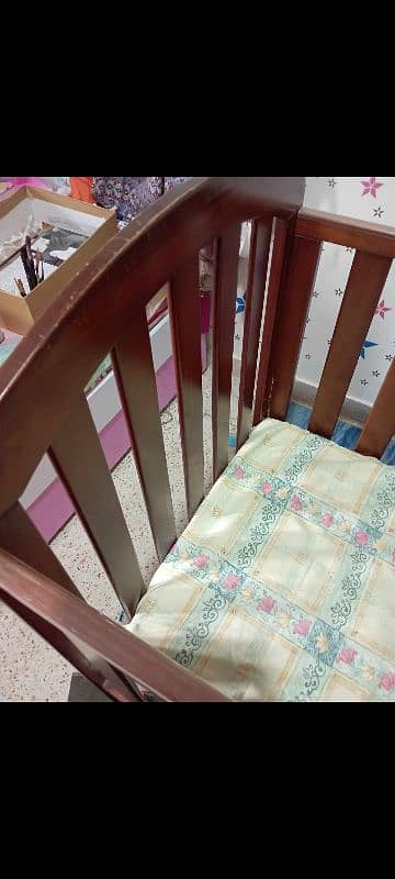 baby cot 2