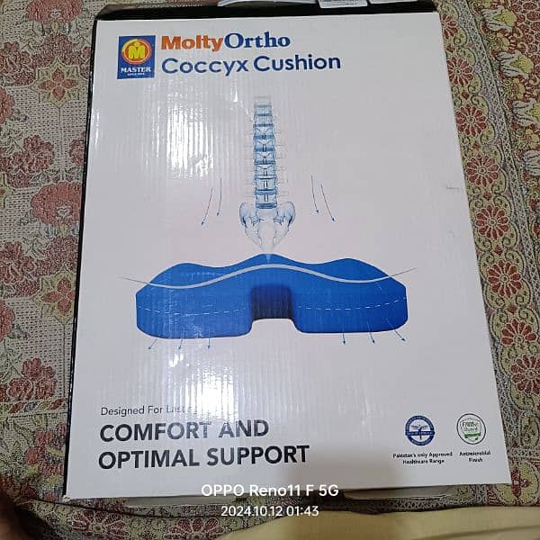 Molty Ortho Coccyx Cushion 3