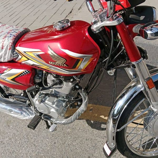 HONDA CG125 2025 NEW MODEL FRESH SERIAL 0/3/3/1/3/8/3/8/2/7/2 WHATSAPP 2