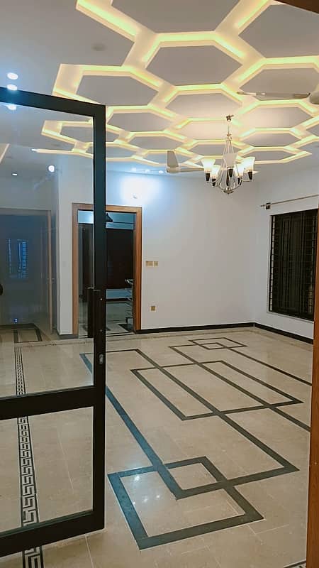 Uper portion available for Rent in gulraiz phase 6 2