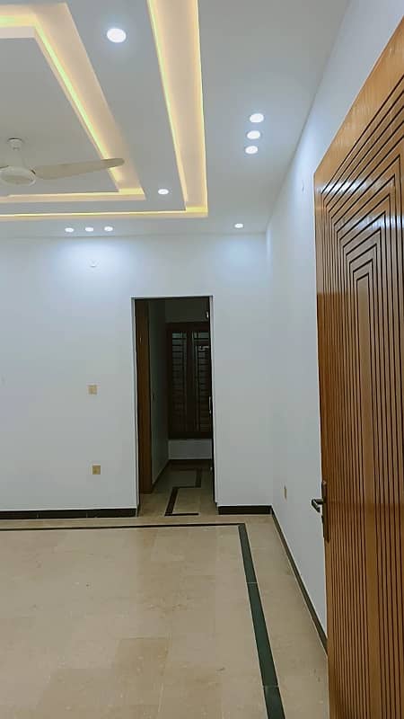 Uper portion available for Rent in gulraiz phase 6 8