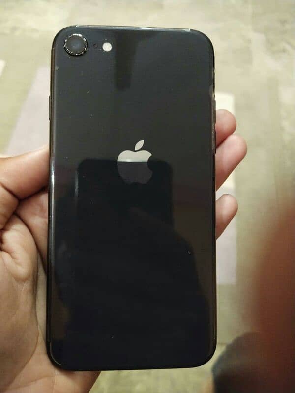 iPhone SE 2020 (2nd Generation) non pta. good condition 4