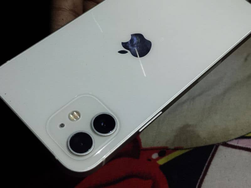 iPhone 12 white for sell 3