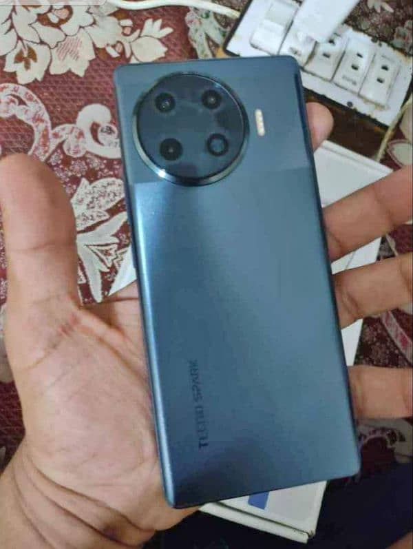 Tecno Spark 20 pro plus 3