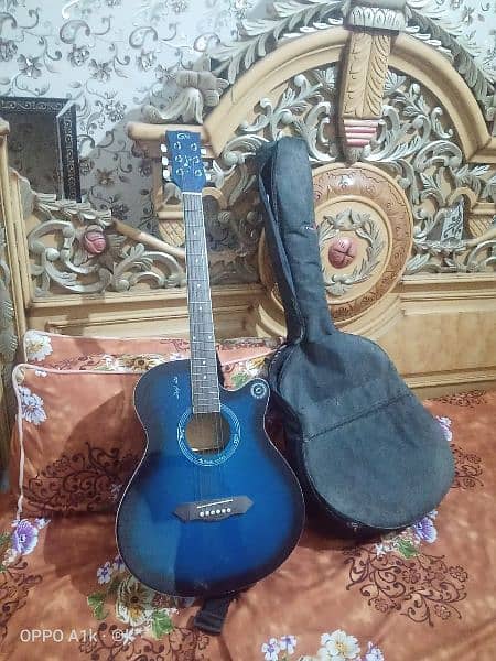 Guitar in good condition 5