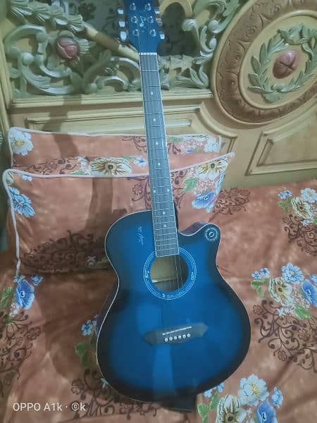 Guitar in good condition 7