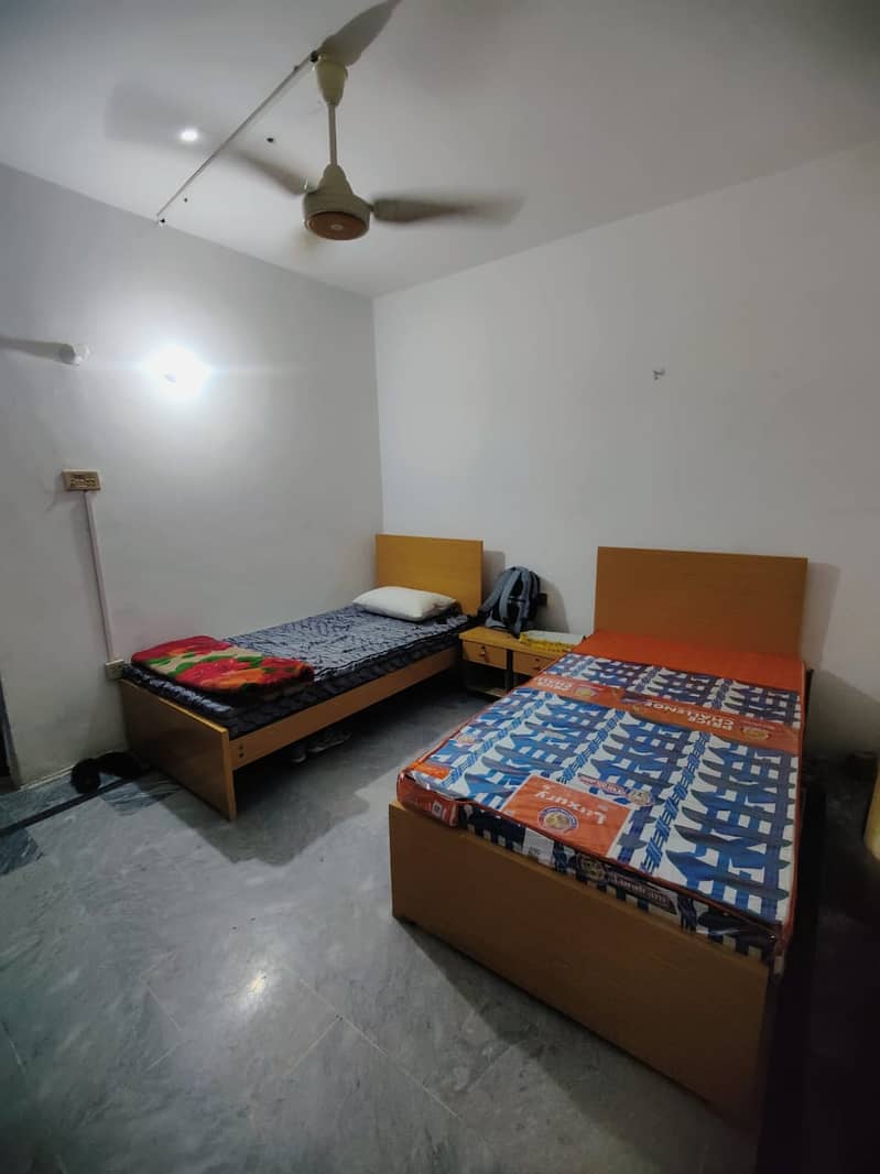 Solar Powered Boys Hostel Lahore for Professionals | Near Model Town 5