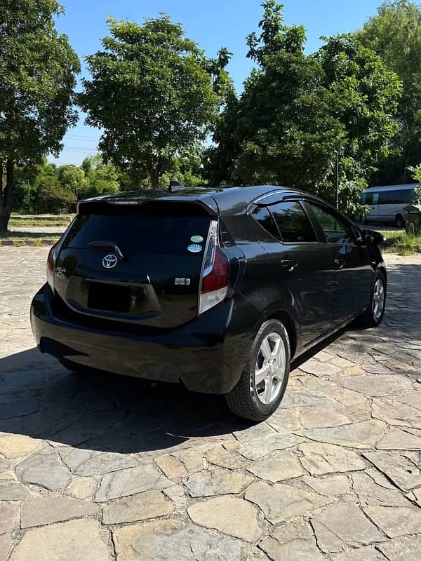 Toyota Aqua 2015 S Total Genuine 5