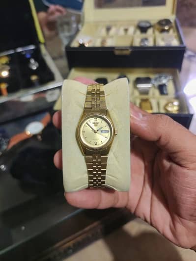 Ladies Seiko 5 Automatic Gold