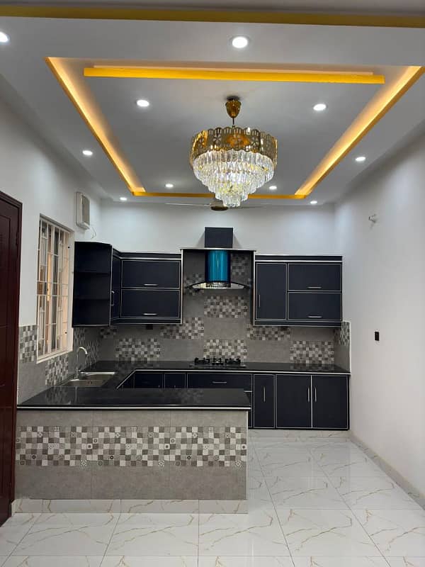 5 Marla Modern House On Prime Location Park View City Lahore For Sale 9