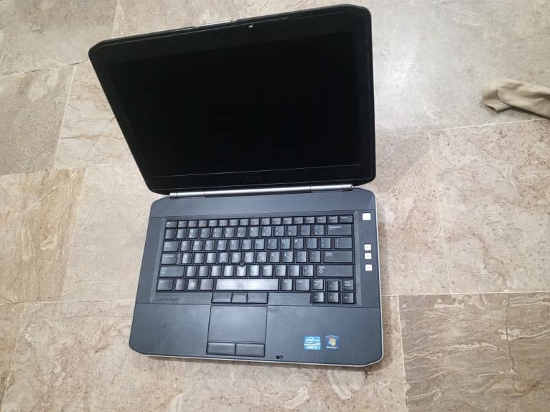 dell laptop 4-256 1