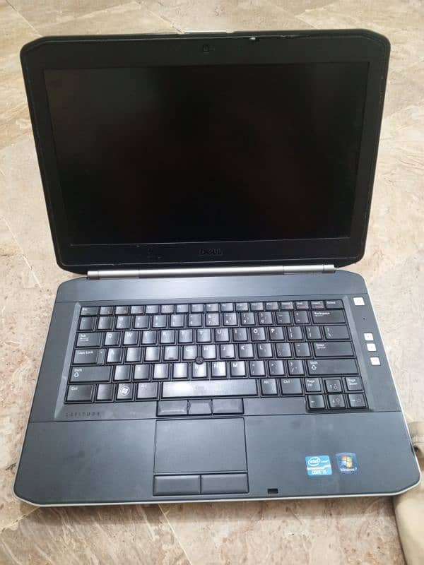 dell laptop 4-256 2