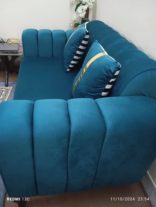 7 Seater Sofa (1 week before purchased, Urgent sale) 2