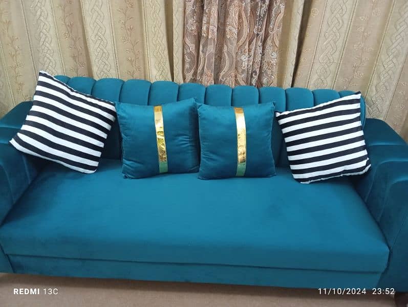 7 Seater Sofa (1 week before purchased, Urgent sale) 8