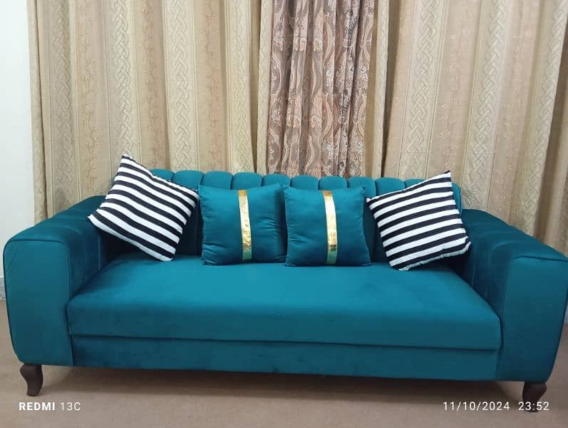 7 Seater Sofa (1 week before purchased, Urgent sale) 9