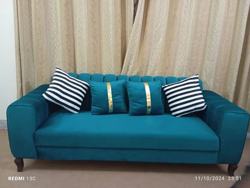 7 Seater Sofa (1 week before purchased, Urgent sale) 10