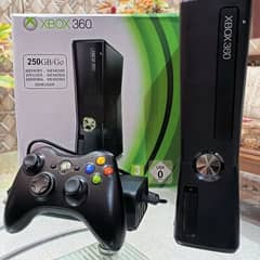 xbox 360 slim with box