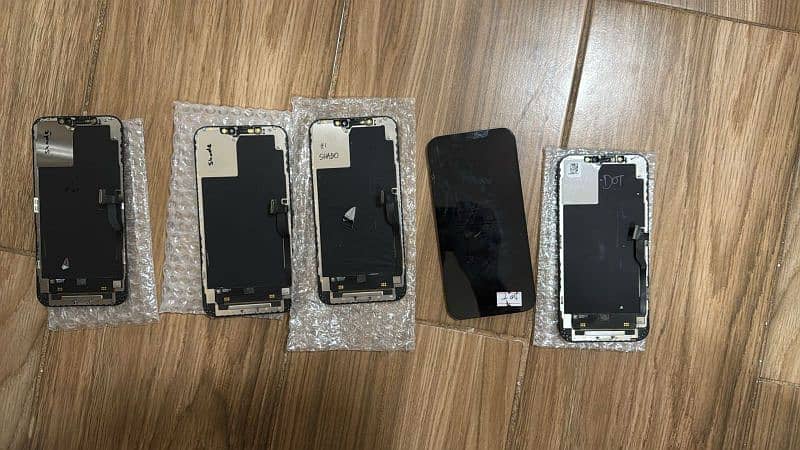 iPhone 13promax & 12promax original LCD available 1