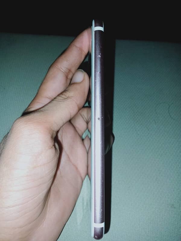 iPhone 7 32gb nonpta finger off 5