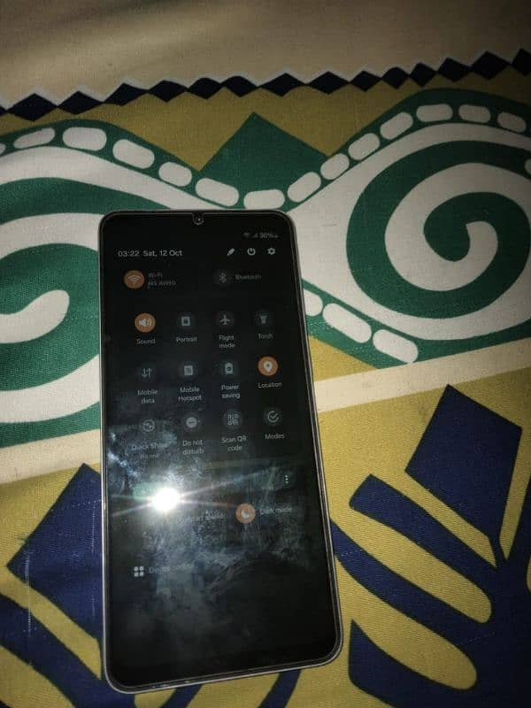 Samsung a05 white colour 10/10 condition 1 month bhi use nhi hua h 0