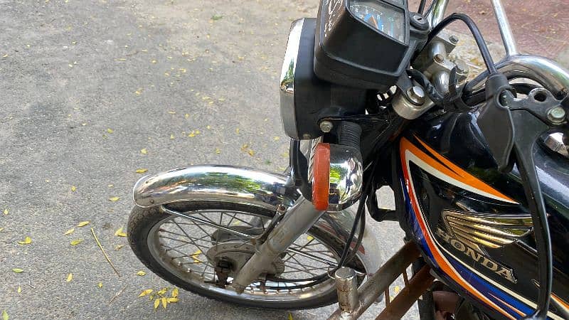 Honda 125 For Sale | 2018 Model | Lahore Register| Good Condition 4