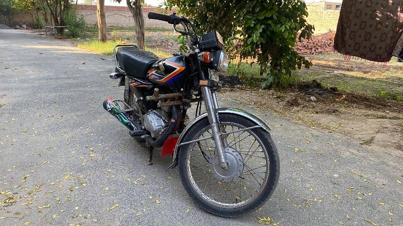 Honda 125 For Sale | 2018 Model | Lahore Register| Good Condition 10