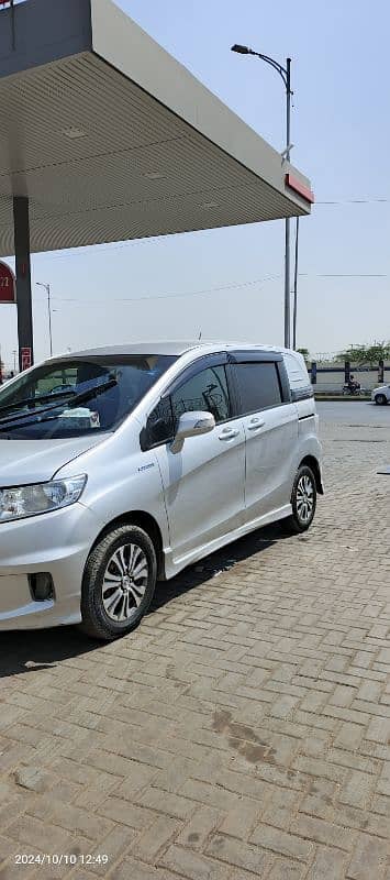 Honda Freed 2012 2