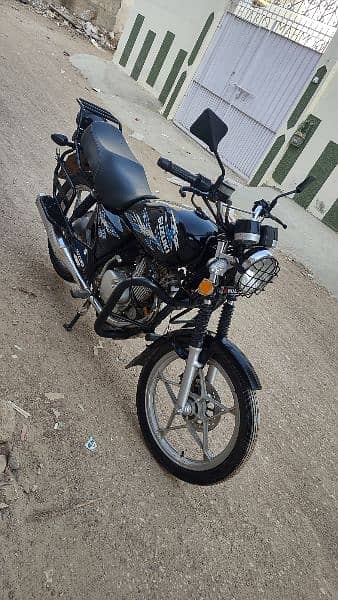 Suzuki GS SE 150 Model 2020 Karachi number 9