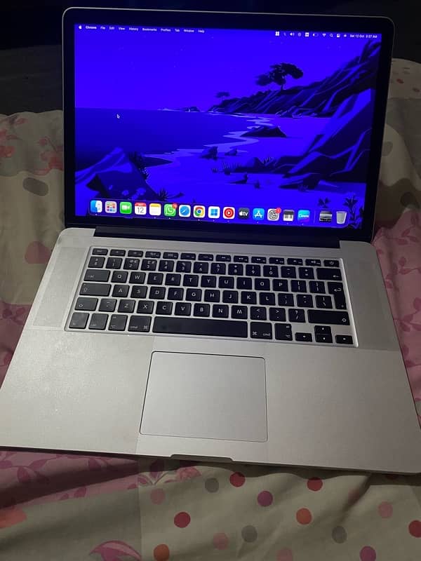 MacBook pro retina 15” mid 2015 16/256 2