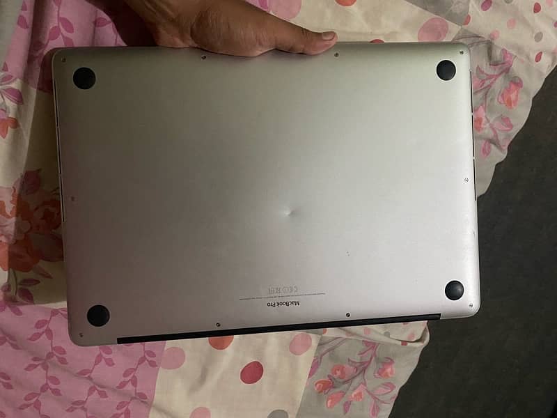 MacBook pro retina 15” mid 2015 16/256 4